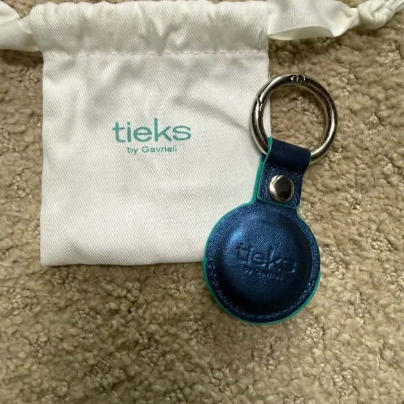 Tieks Metallic Blue Keychain - Picture 1 of 2